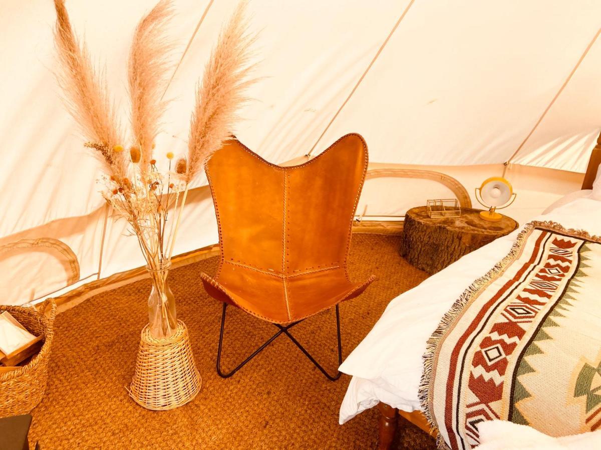 Fen Meadows Glamping - Luxury Cabins And Bell Tents Κέμπριτζ Εξωτερικό φωτογραφία